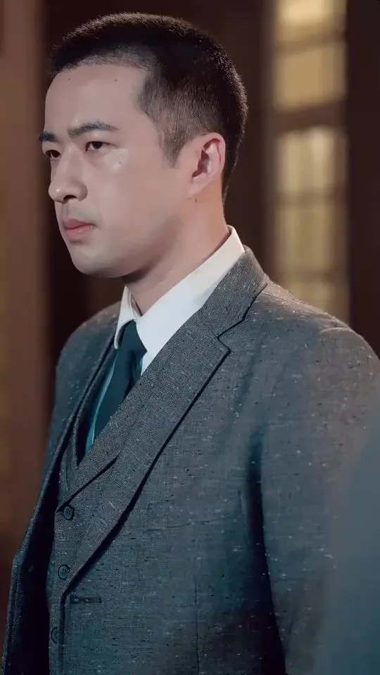 绝爱倾城海报